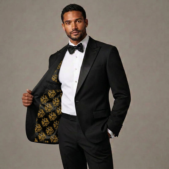 Tuxedo jacket with crest-patterned lining